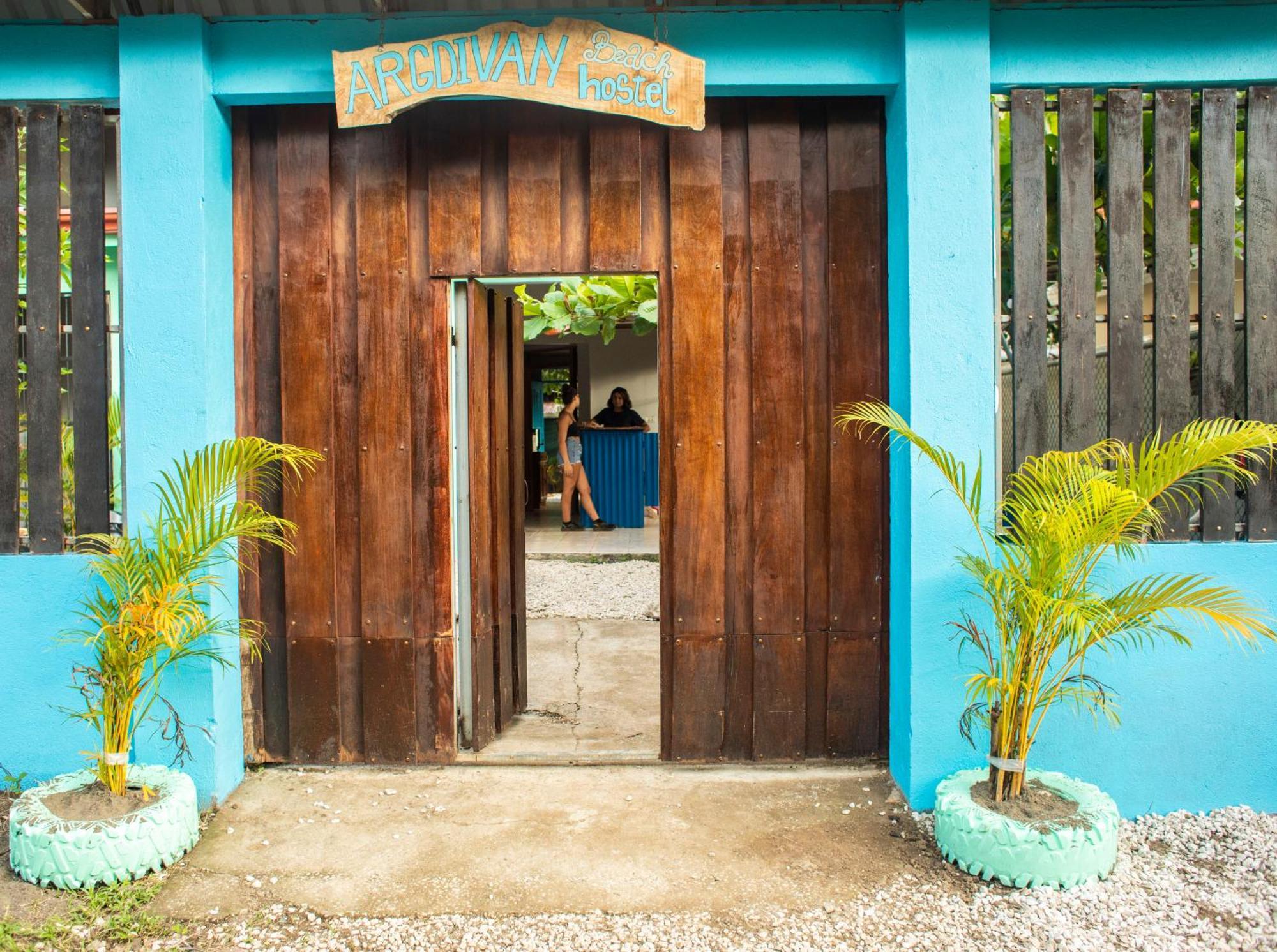 Argdivan Beach Hostel Sámara 외부 사진